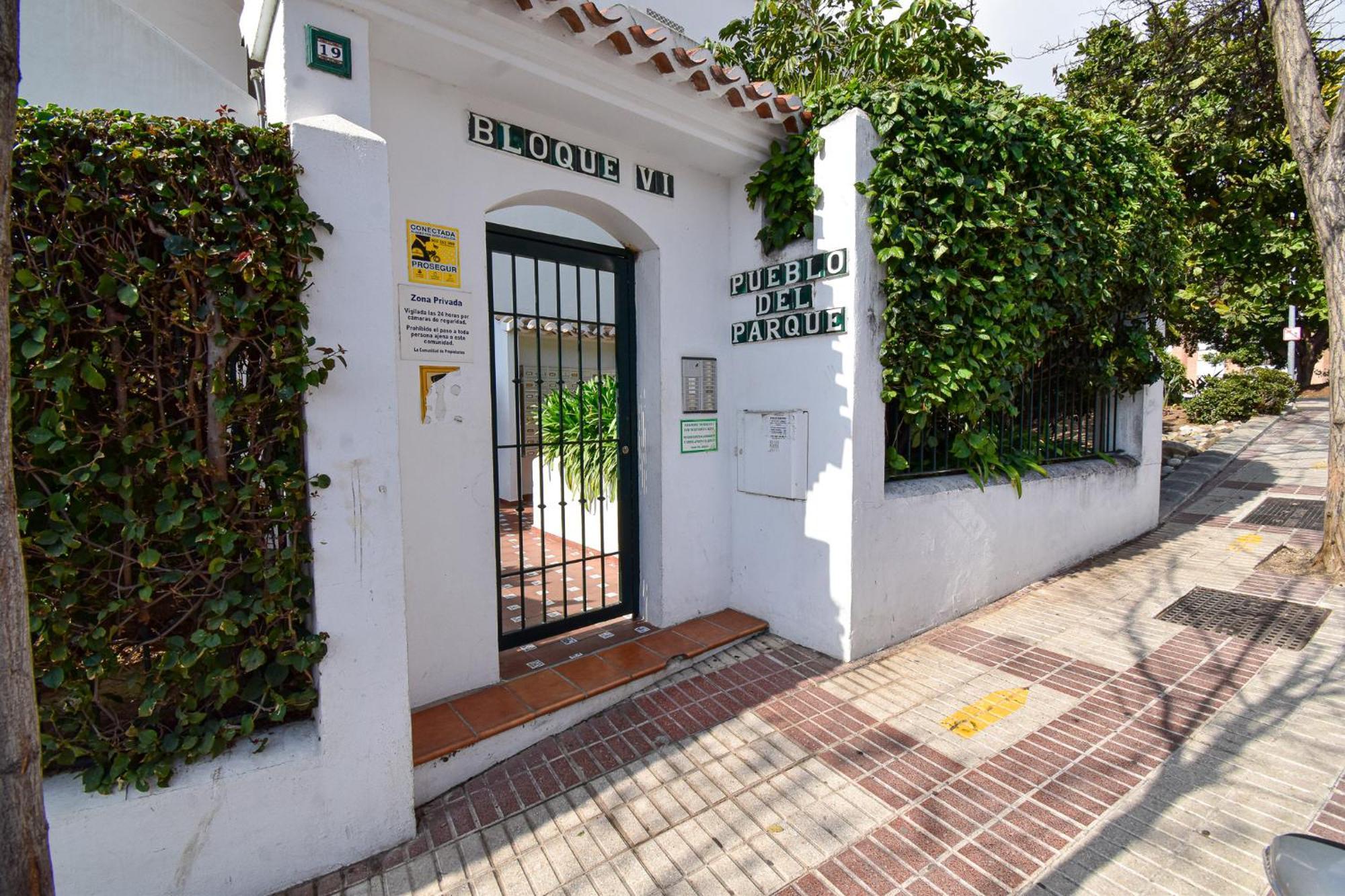 Urb Pueblo Del Parque, Luxury 2 Bedroom Apartment. Fantastic Central Location. Benalmádena Buitenkant foto