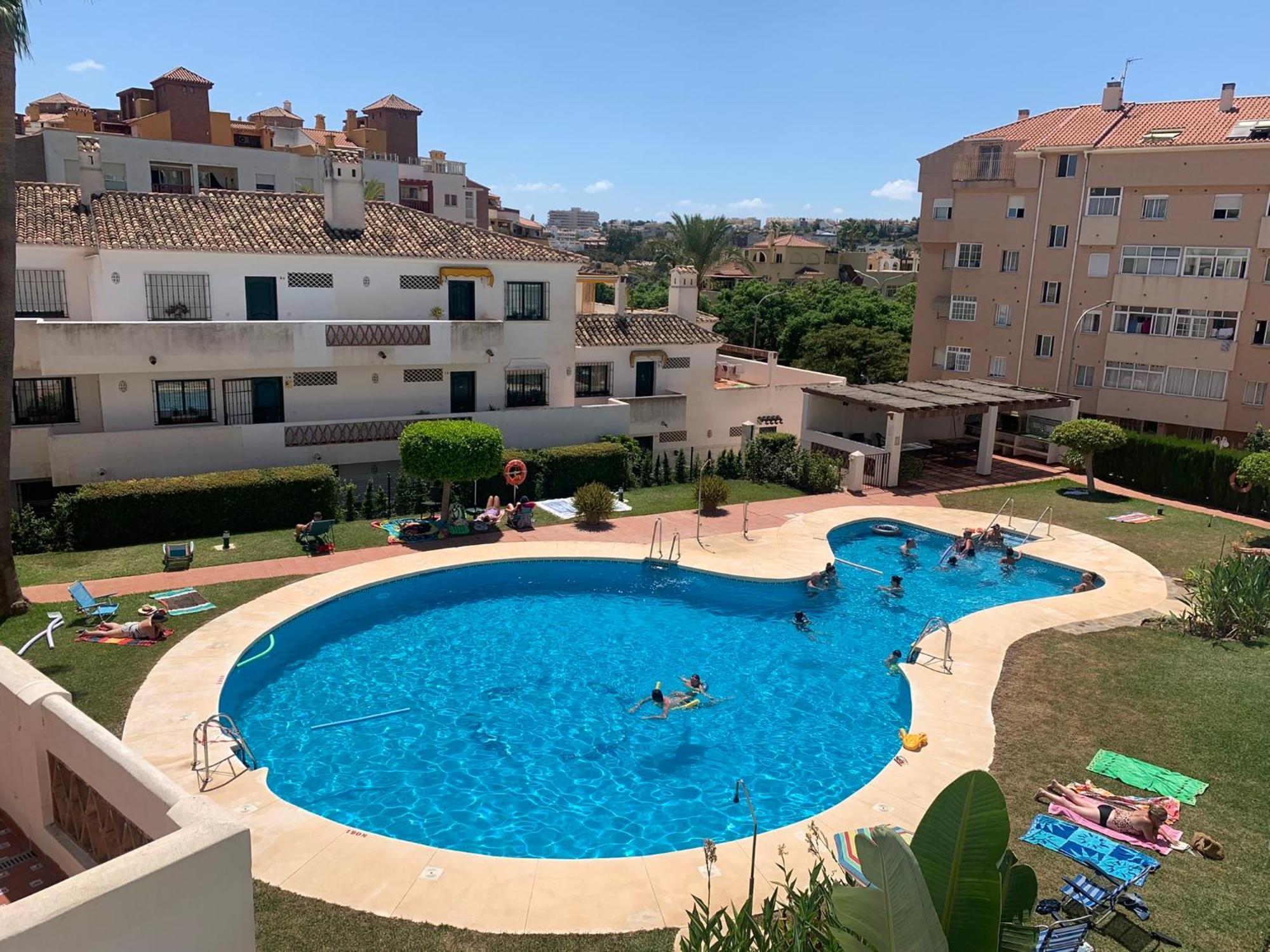 Urb Pueblo Del Parque, Luxury 2 Bedroom Apartment. Fantastic Central Location. Benalmádena Buitenkant foto